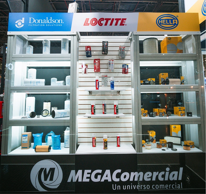 Exhibición de productos y marcas Megacomercial